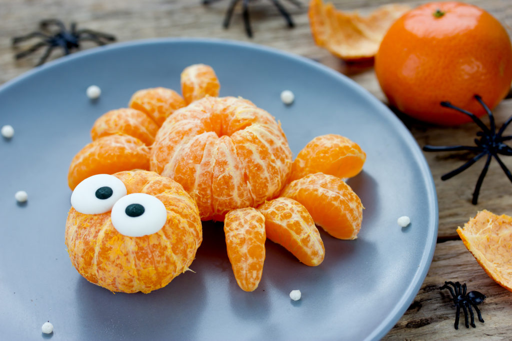 Healthy Halloween Fruit Snacks - Tangerine Spider Fruit - Mad Halloween