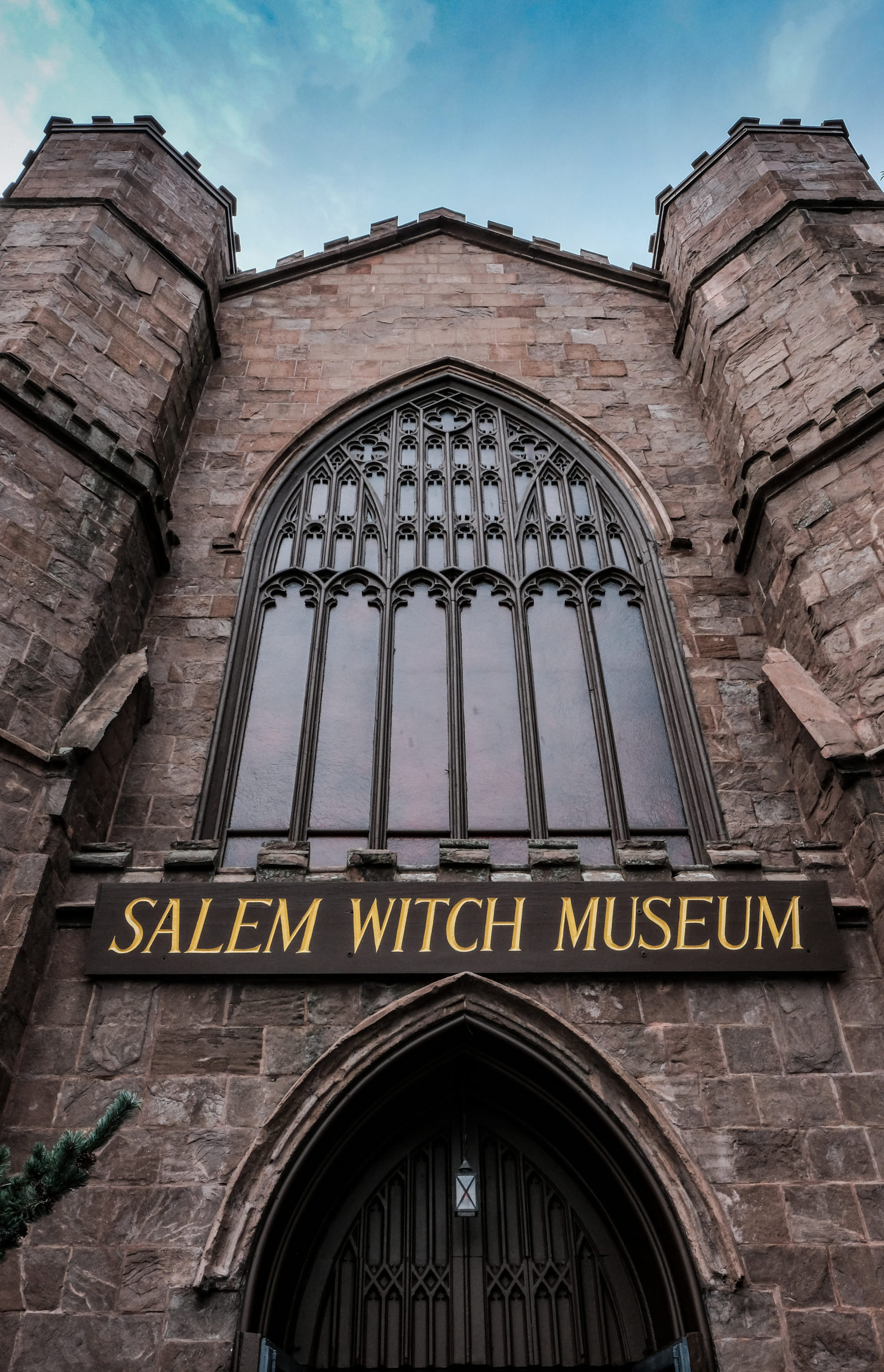 The Salem Witch Museum Entry - Mad Halloween