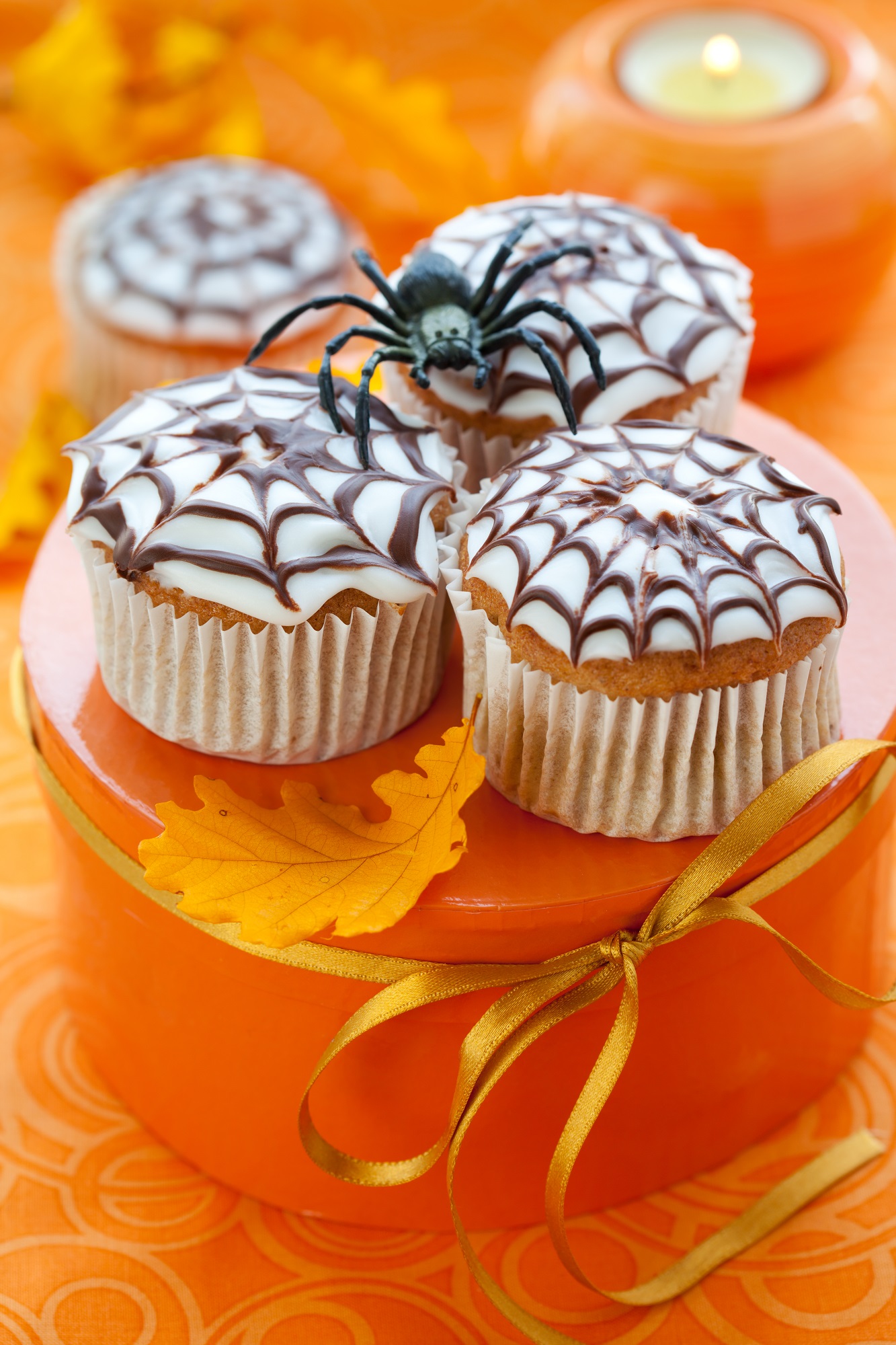 Spider Web Halloween Cupcakes