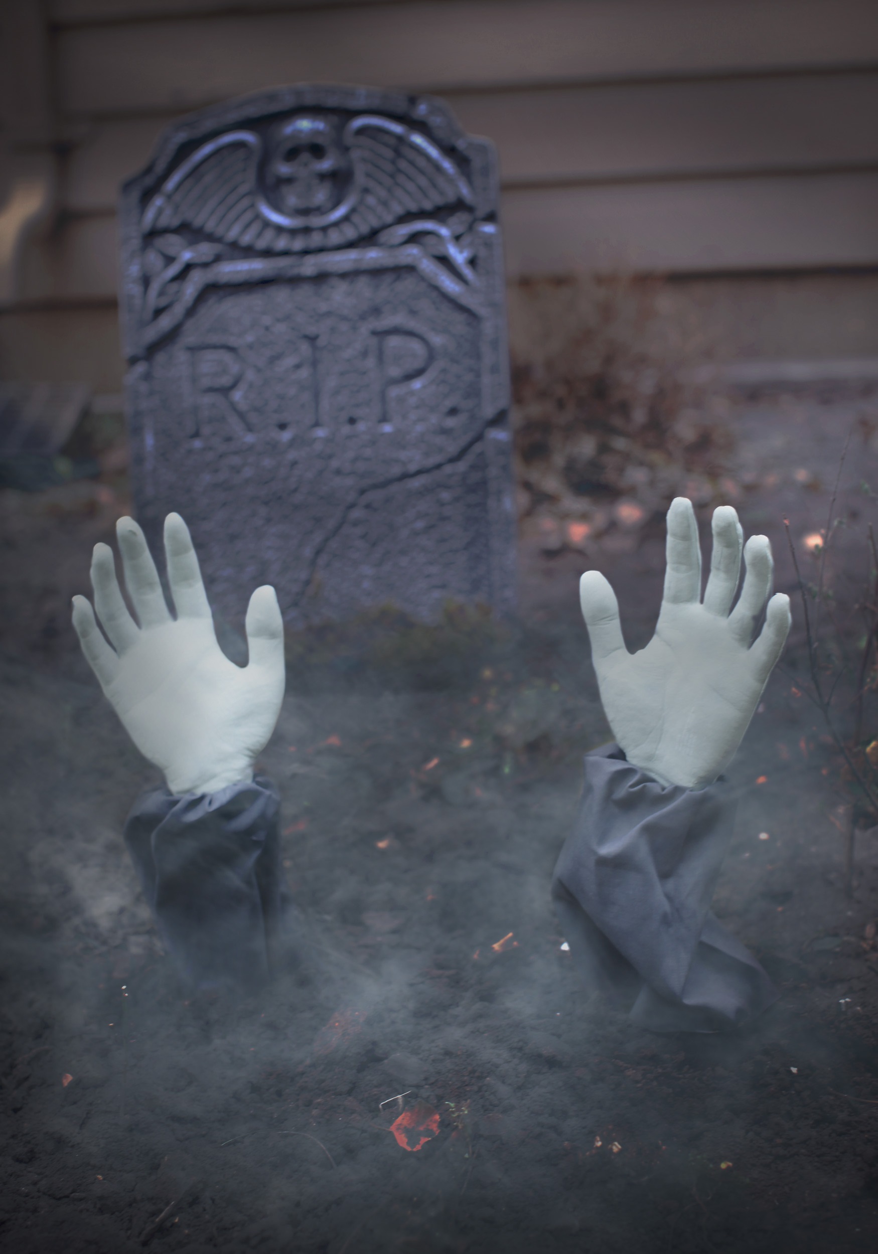 Spooky Zombie Arm Lawn Halloween Outdoor Decoration