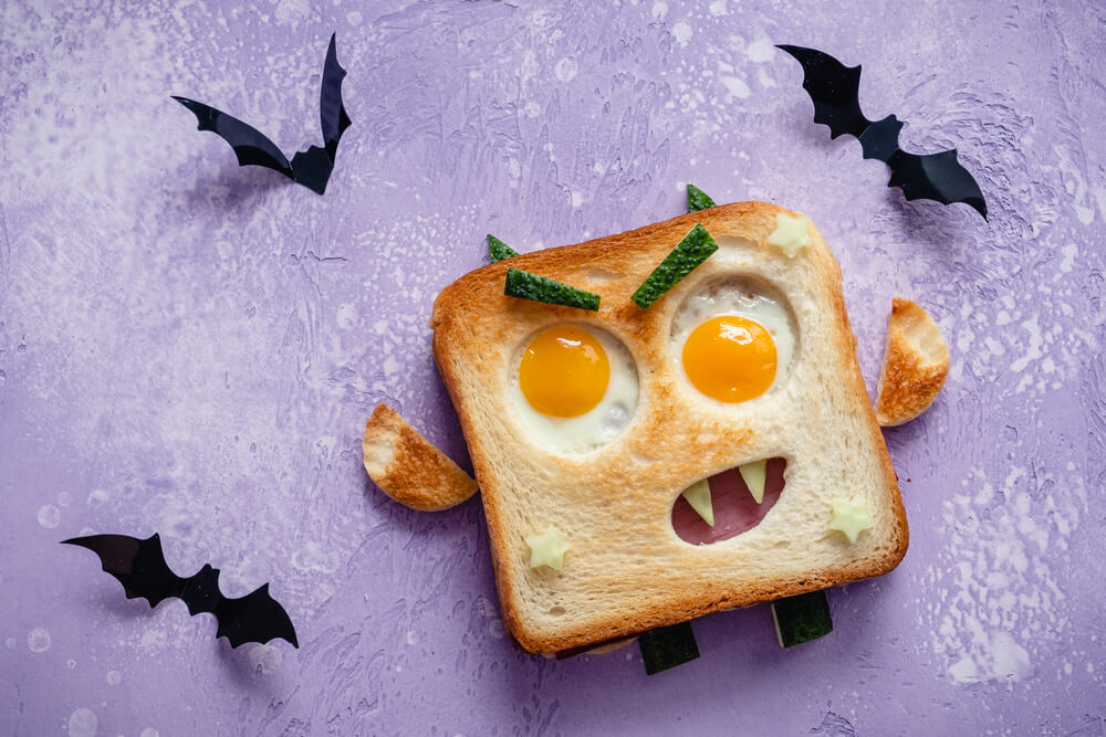 Monster Toast Halloween Eggs Spooky Breakfast & Party Food Ideas - Mad Halloween